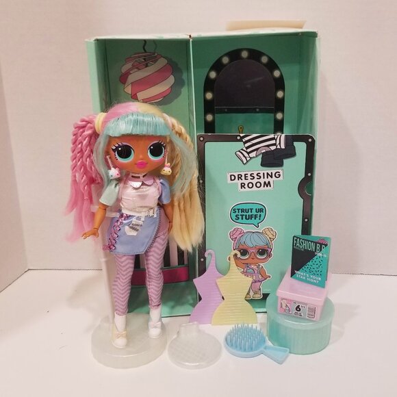 L.O.L. Surprise! O.M.G. Candylicious Doll & Accessories, VGUC - EUC - Picture 2 of 11